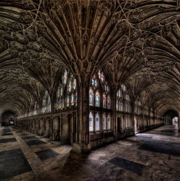 Photograph Roland Shainidze Gloucester Cathedral Cloister on One Eyeland